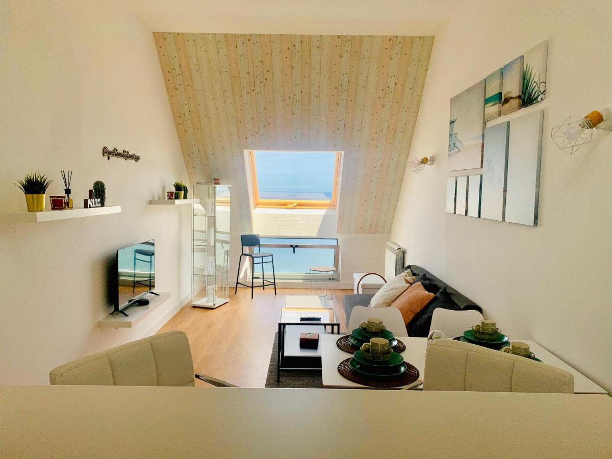 Lamarosa -atico ,vistas Al Mar Cantabrico Parking Appartement